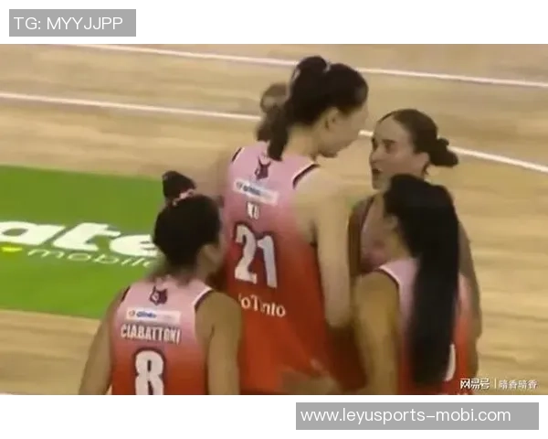 韩旭首次与珀斯山猫队合练期待周六首场比赛展现实力 韩旭首次与珀斯山猫队合练期待周六首场比赛展现实力